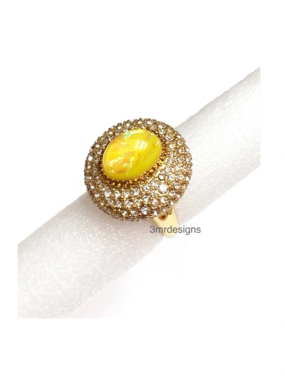NIB KURT GEIGER Yellow Opalescent Dome Gem Gold Tone Glass Crystals Ring
